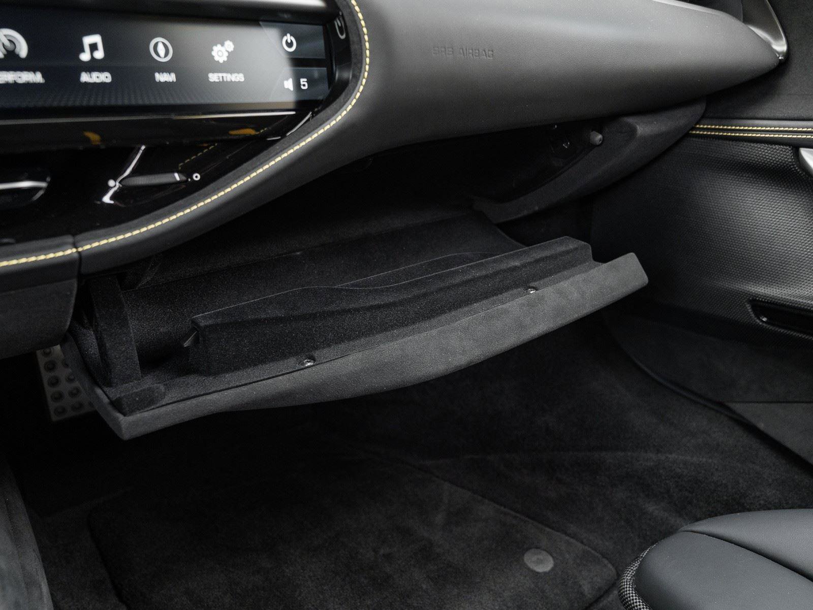 Used 2021 Ferrari SF90 Stradale image 41