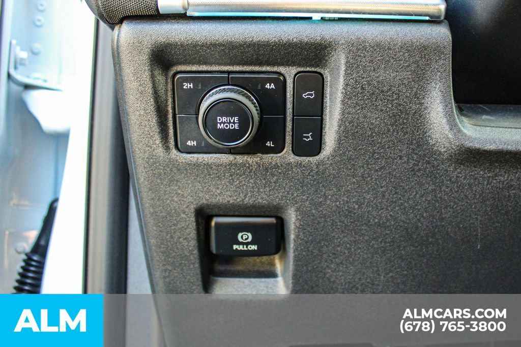 Used 2025 Ford Expedition Max Platinum AWD/4WD image 33