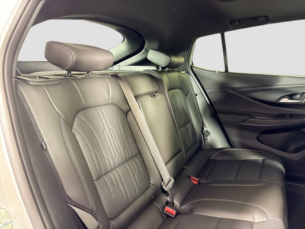 New 2026 Buick Envista Avenir FWD image 25
