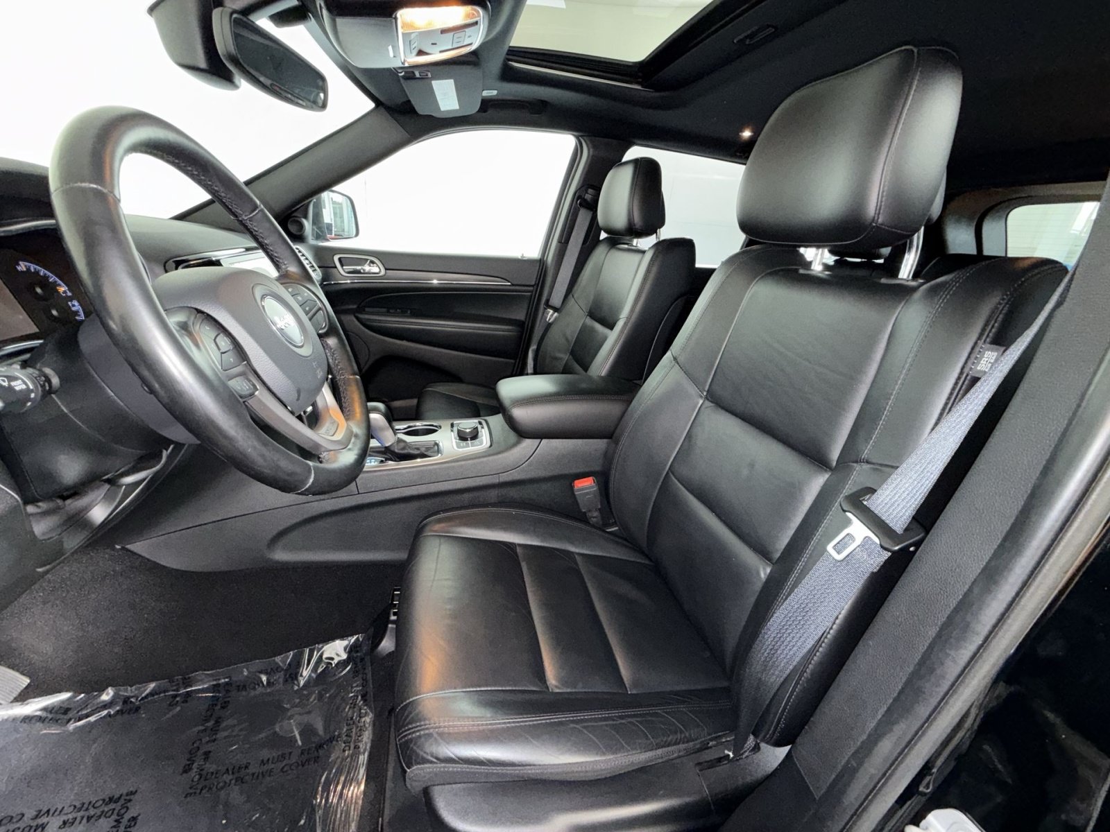 Used 2021 Jeep Grand Cherokee Limited AWD/4WD image 25