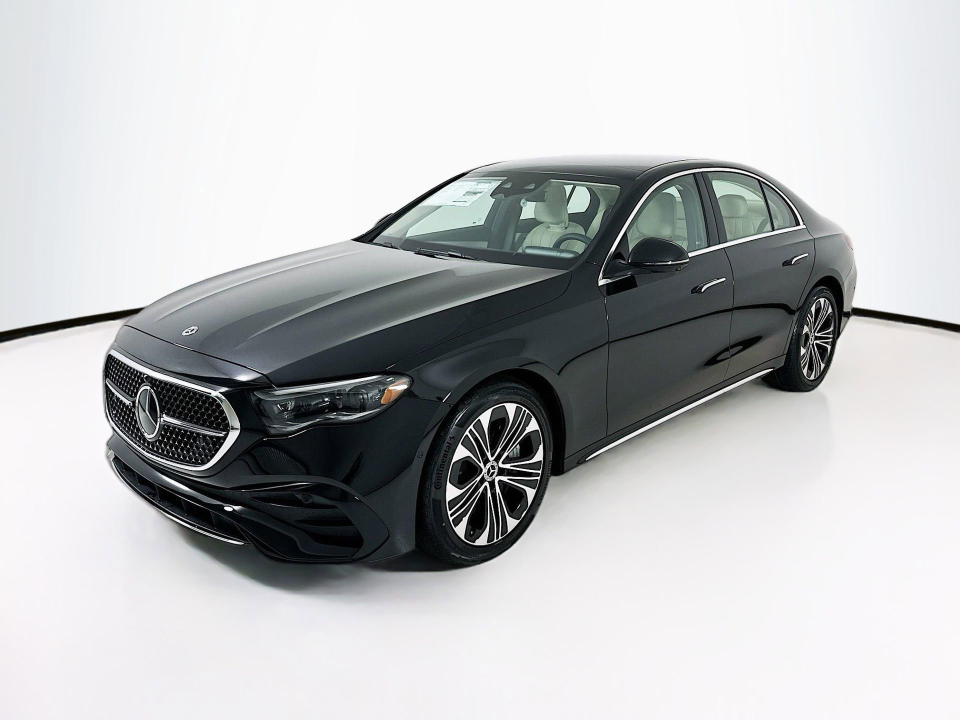New 2026 Mercedes-Benz E 450 4MATIC Sedan image 3