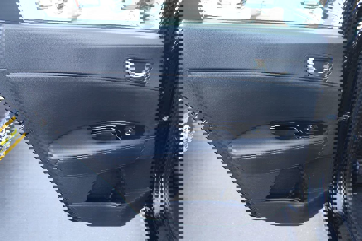 Used 2019 Kia Optima EX image 17