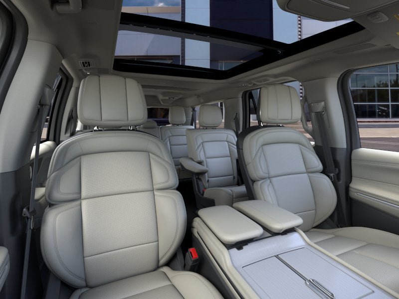 New 2026 Lincoln Navigator L Reserve AWD/4WD image 10