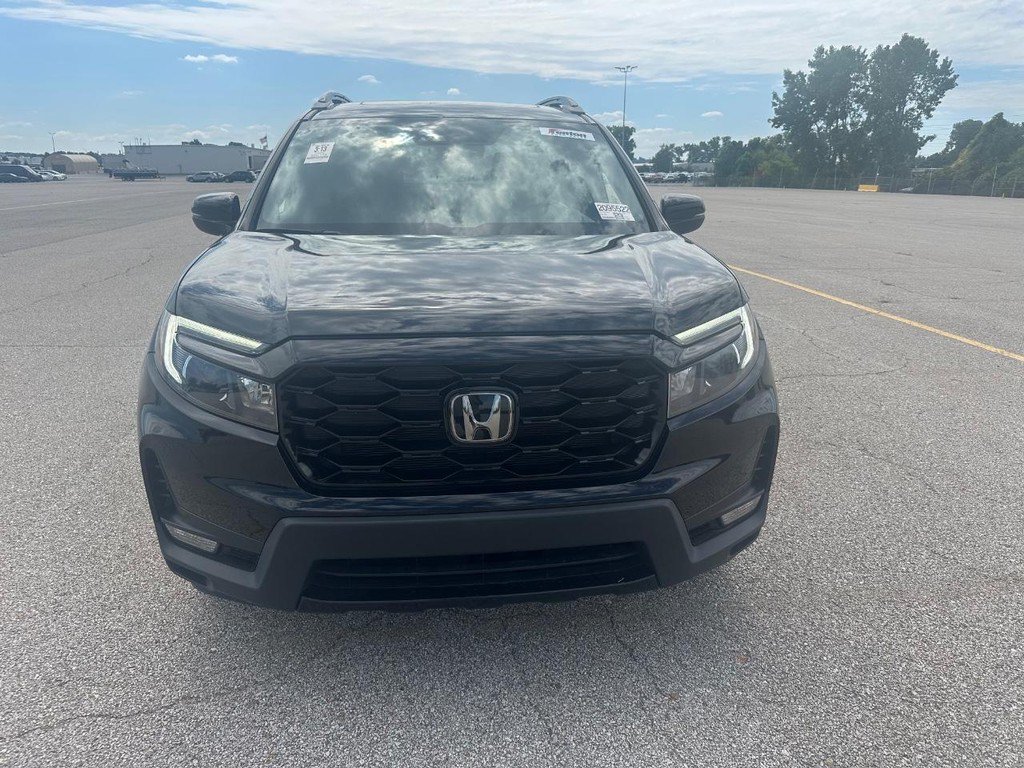Used 2023 Honda Passport Elite image 6