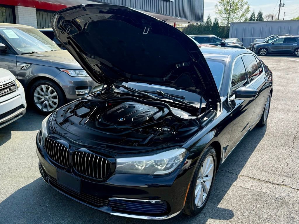 Used 2017 BMW 740i RWD image 7