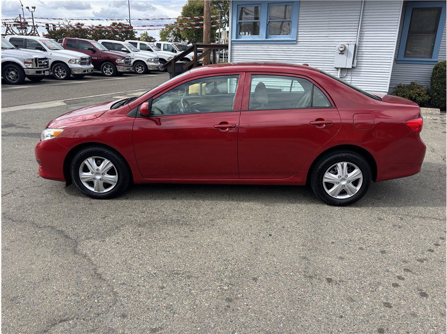 Used 2010 Toyota Corolla image 4