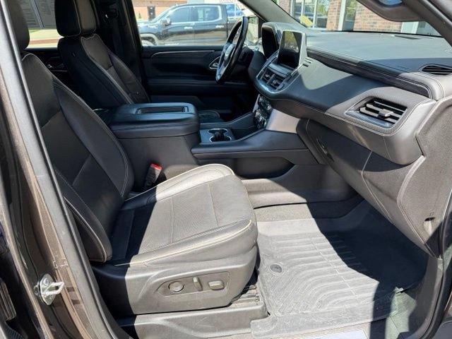 Used 2021 GMC Yukon XL SLT AWD/4WD image 25