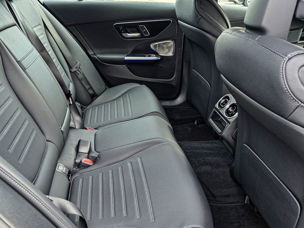 New 2025 Mercedes-Benz C 300 4MATIC Sedan image 33