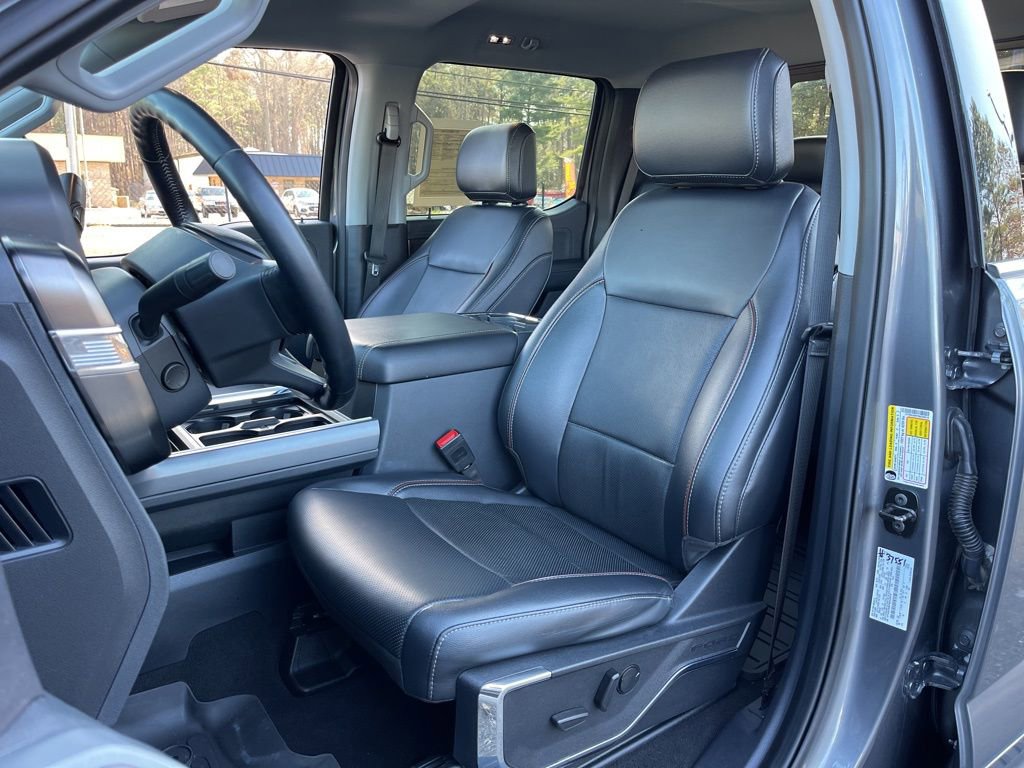 Certified 2024 Ford F350 Lariat w/ Chrome Package image 19