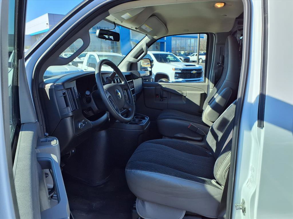 Used 2024 Chevrolet Express 2500 w/ Driver Convenience Package image 16