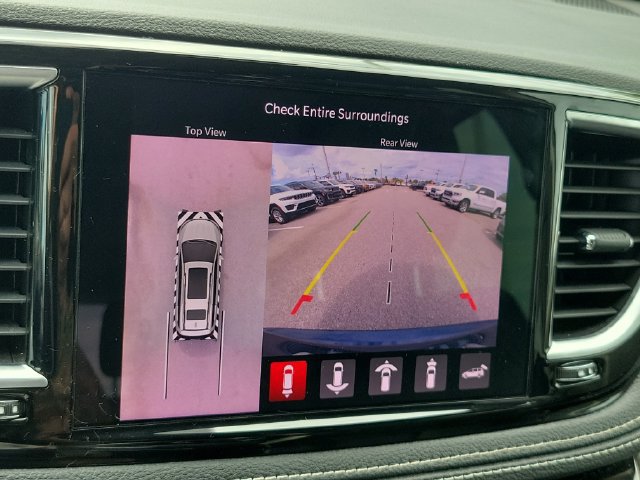 Used 2022 Chrysler Pacifica Limited w/ Uconnect Theater Family Group AWD/4WD image 26