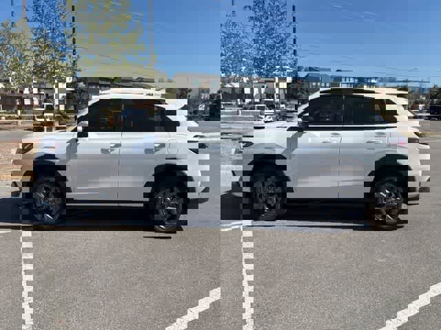 Used 2026 Honda HR-V LX image 2