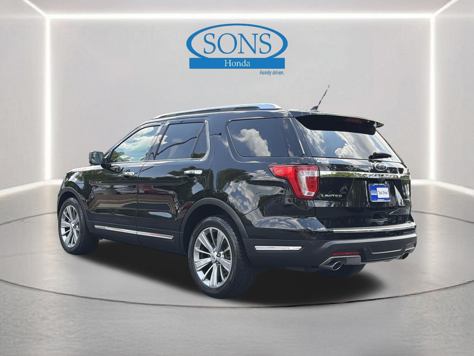 Used 2018 Ford Explorer Limited FWD image 23