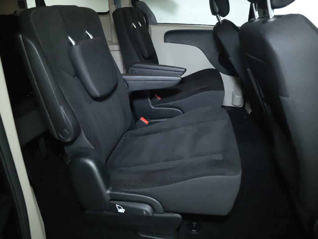 Certified 2019 Dodge Grand Caravan SE FWD image 30