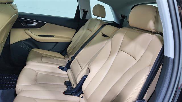 Used 2020 Audi Q7 3.0T Premium w/ Convenience Package image 22