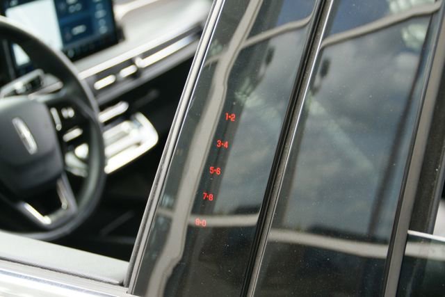 Used 2024 Lincoln Corsair Reserve w/ Equipment Group 201A FWD image 17