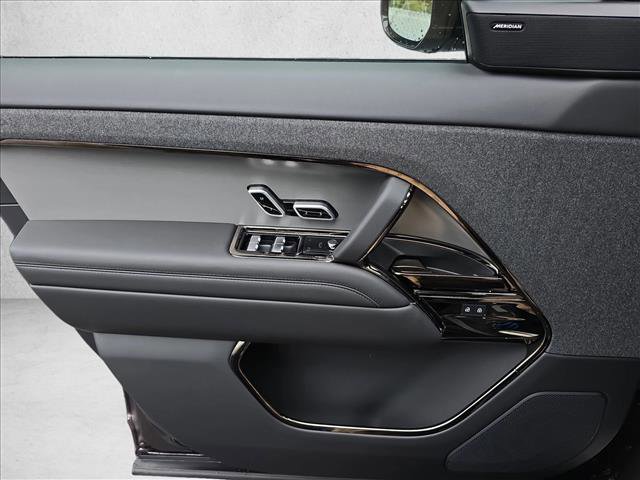 Certified 2025 Land Rover Range Rover Sport Dynamic SE image 26