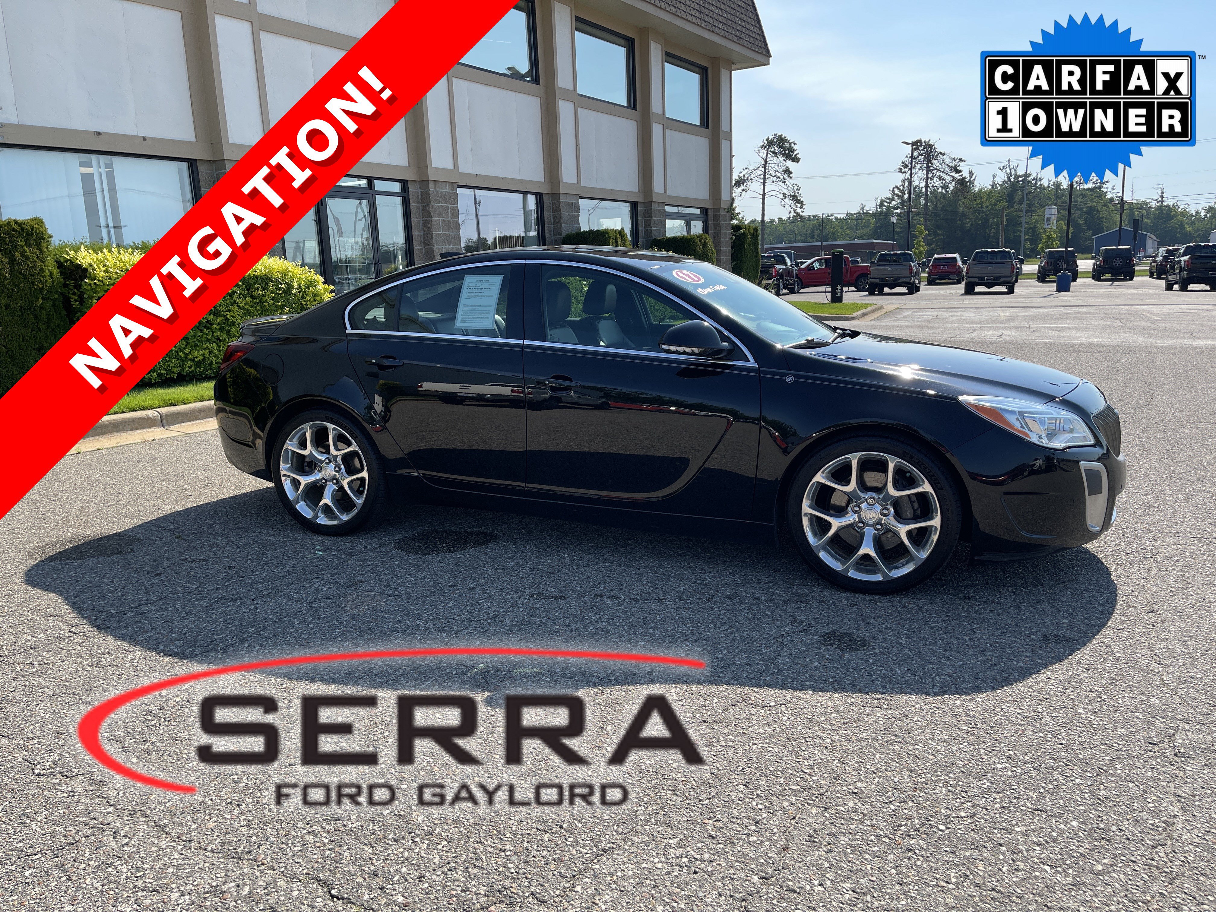 Used 2017 Buick Regal GS w/ Driver Confidence Package #2 AWD/4WD image 1
