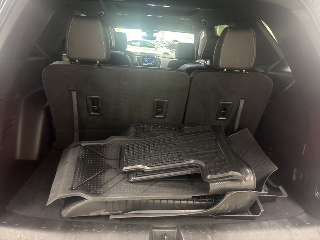 Used 2023 Chevrolet Traverse Premier w/ Redline Edition image 11