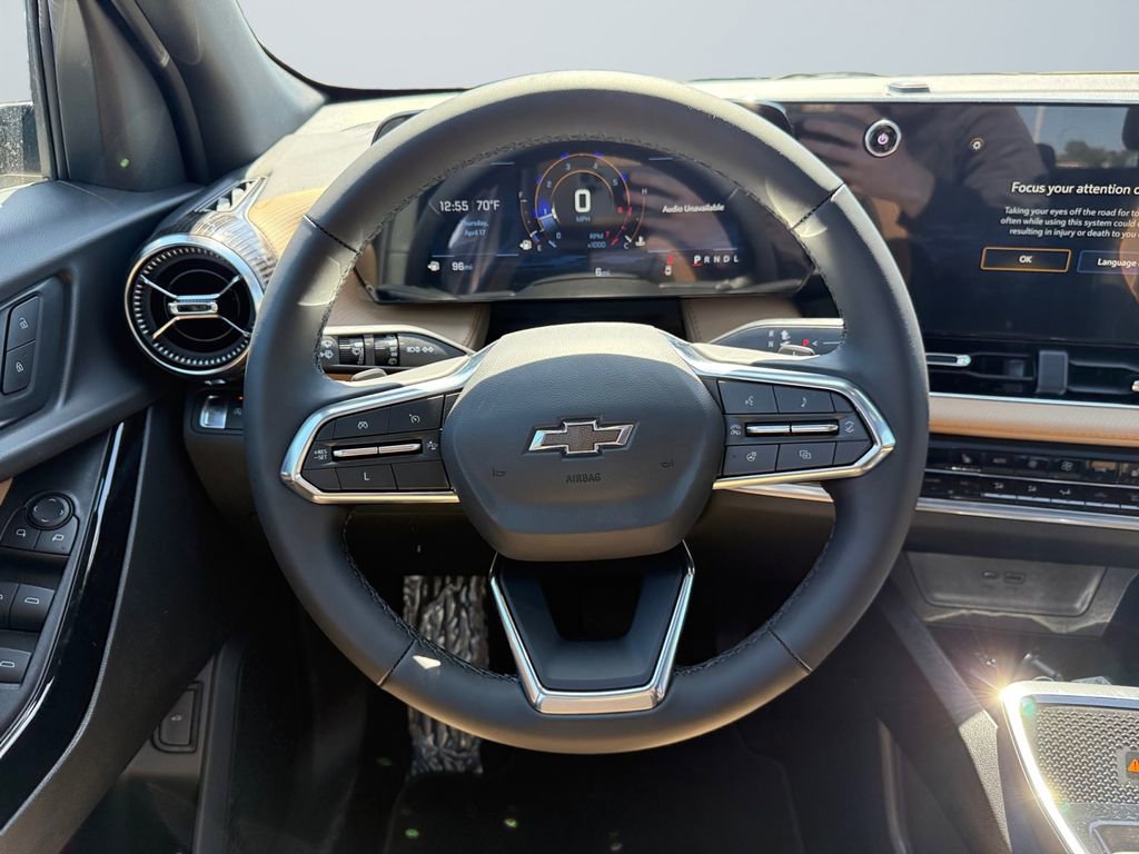 Used 2025 Chevrolet Equinox ACTIV image 12