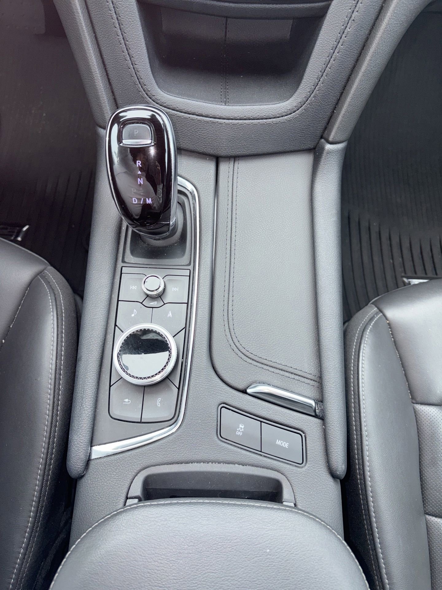 Used 2024 Cadillac XT6 Premium Luxury FWD image 11