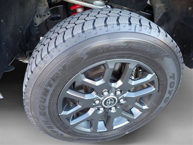 Used 2023 Toyota Tundra Platinum image 6