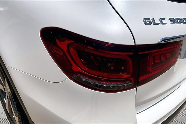 Used 2022 Mercedes-Benz GLC 300 4MATIC image 32