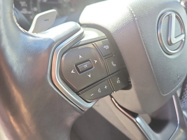 Used 2022 Lexus LX 600 4WD w/ Premium Package image 27