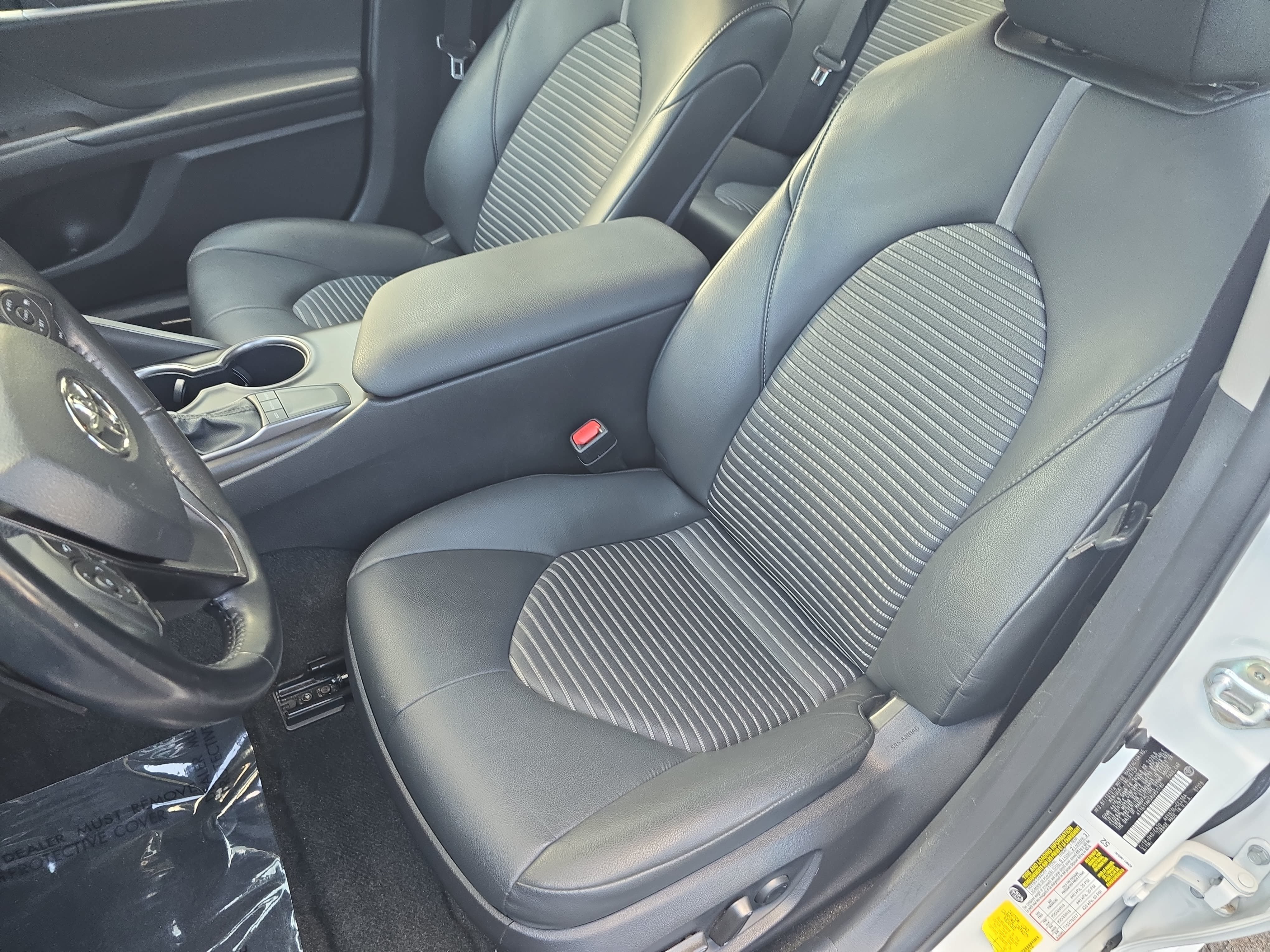Used 2024 Toyota Camry SE FWD image 14