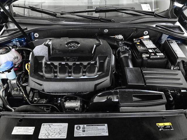 Used 2018 Volkswagen Passat 2.0T SEL Premium image 23