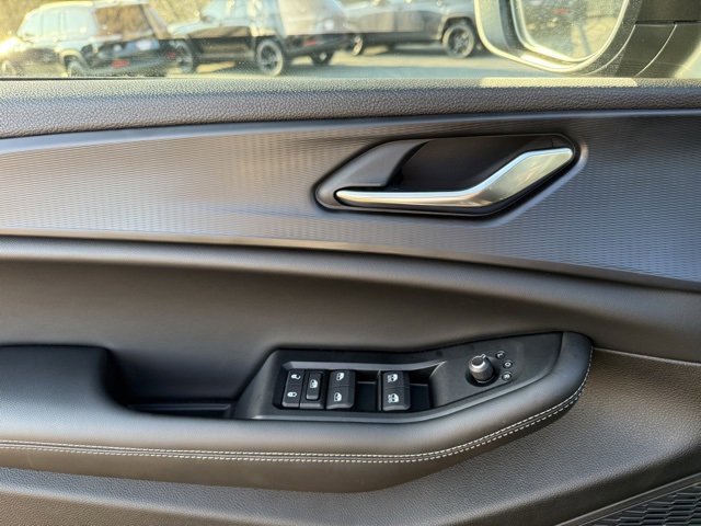 New 2025 Jeep Grand Cherokee Laredo X image 15