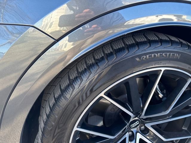 Used 2025 Audi SQ8 Premium Plus image 31