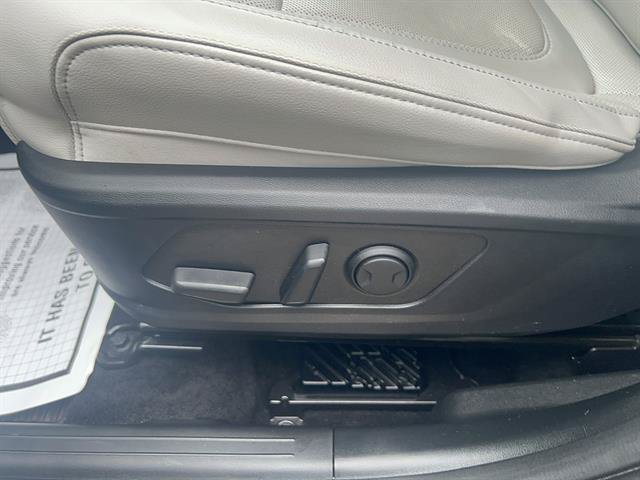 Used 2024 Hyundai Tucson Limited AWD/4WD image 12