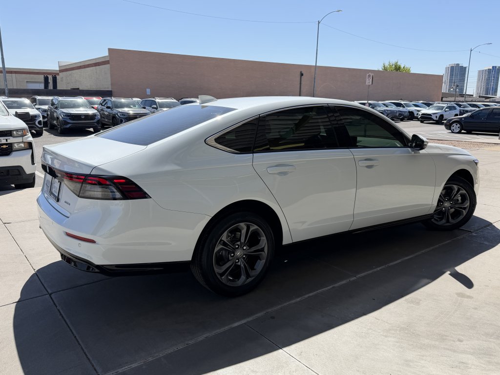 Used 2024 Honda Accord EX-L image 4