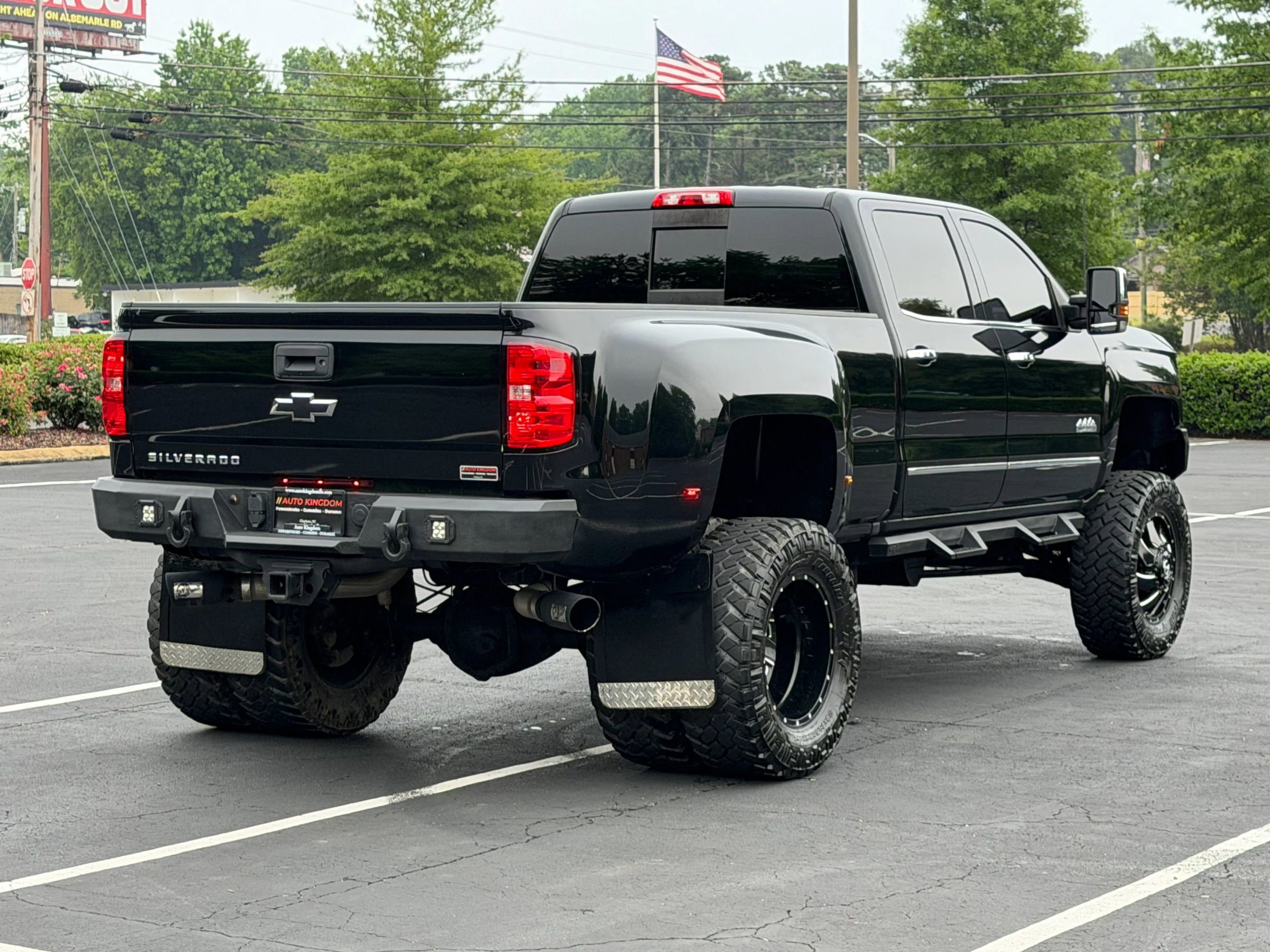 Used 2018 Chevrolet Silverado 3500 High Country w/ Duramax Plus Package AWD/4WD image 6