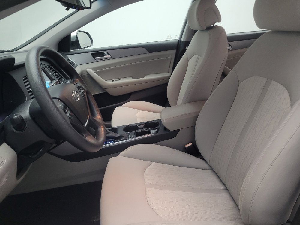Used 2016 Hyundai Sonata SE image 17