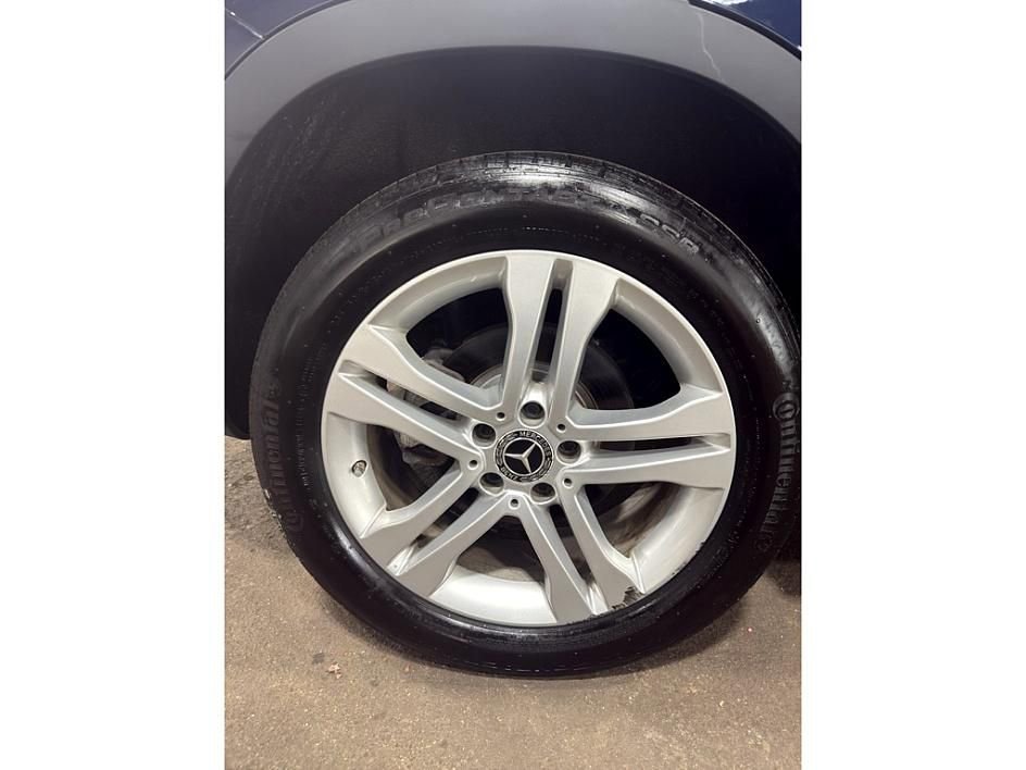 Used 2018 Mercedes-Benz GLA 250 4MATIC image 33