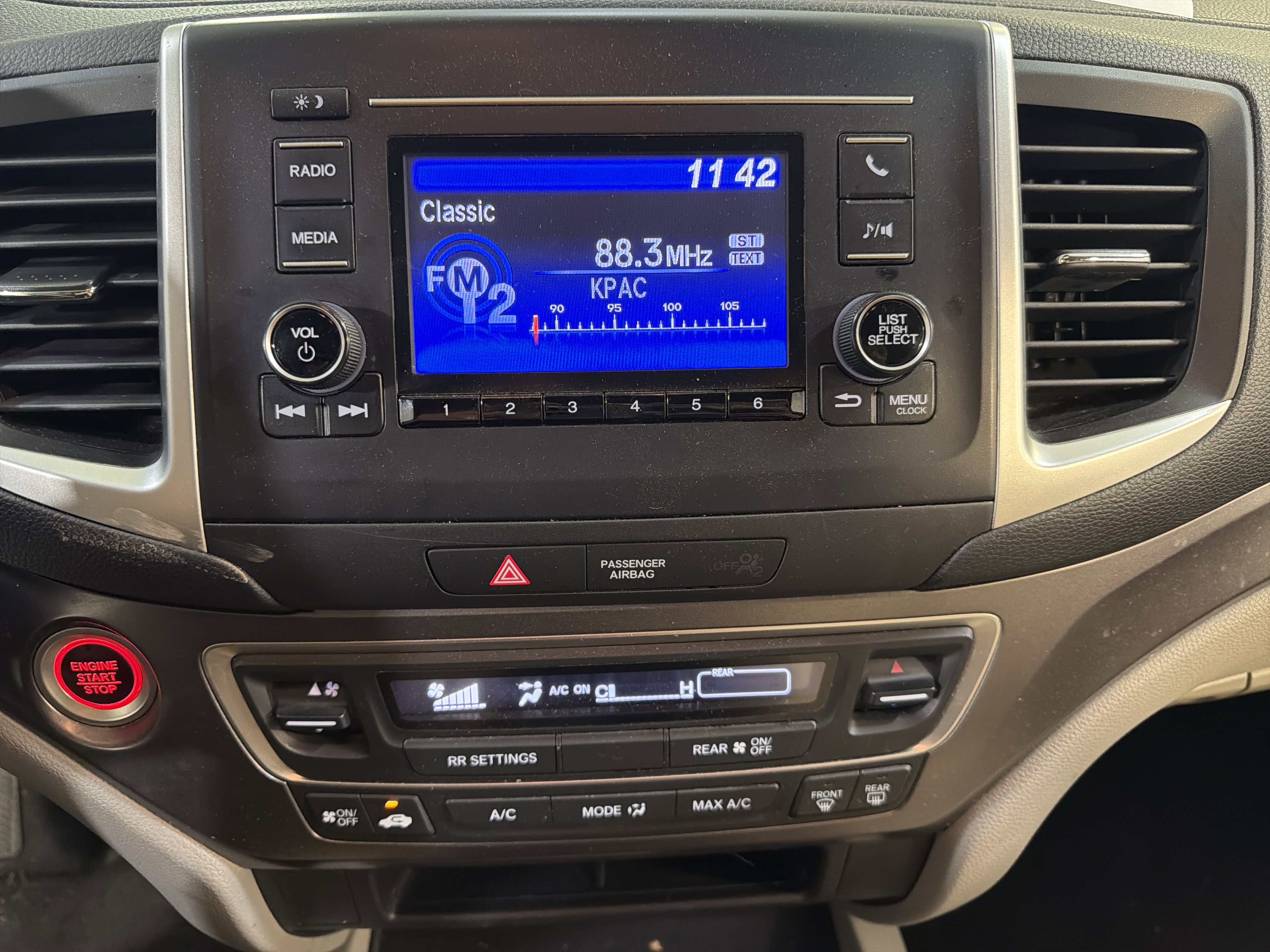 Used 2020 Honda Pilot LX image 17
