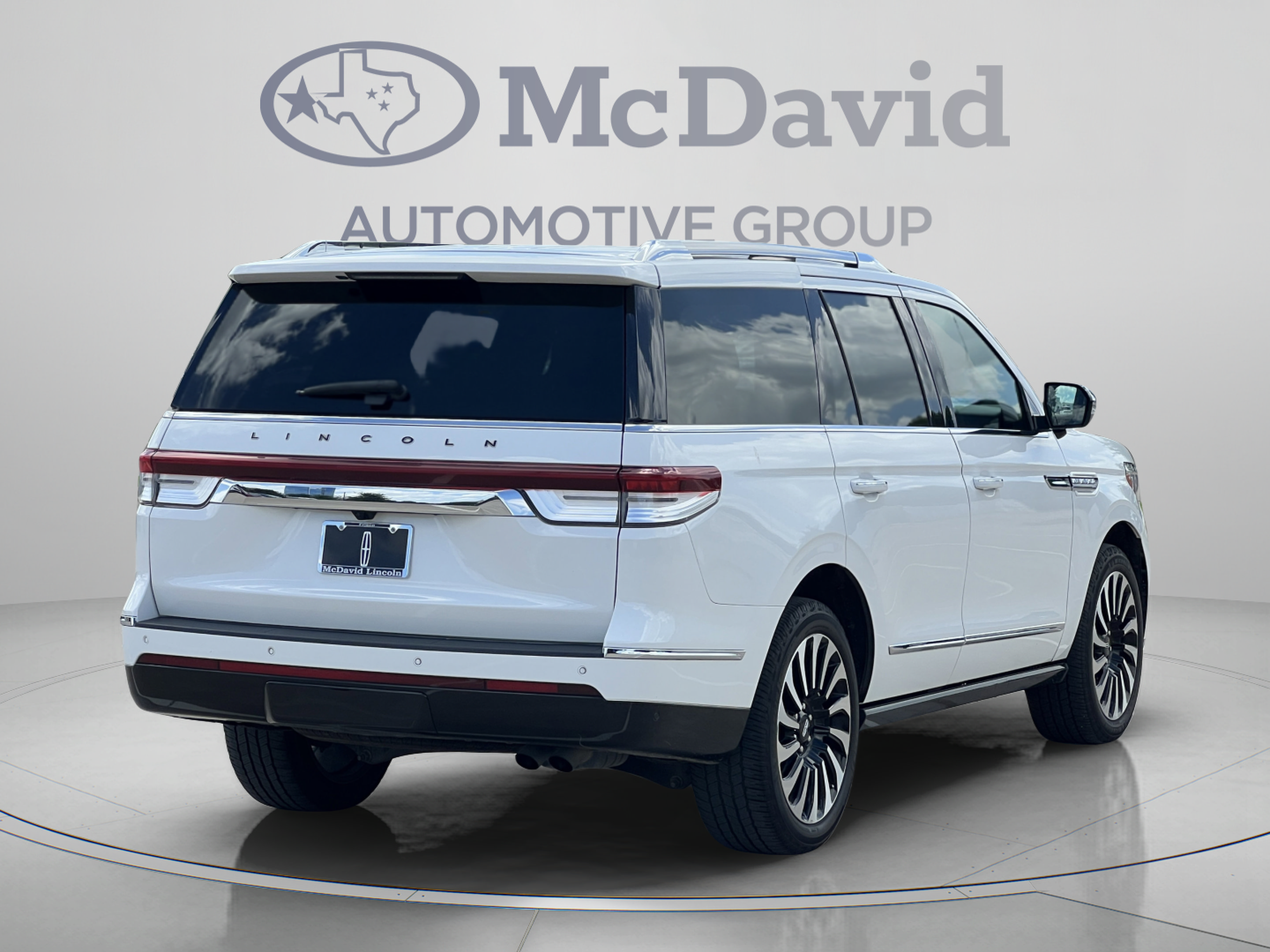 Used 2023 Lincoln Navigator Black Label AWD/4WD image 6
