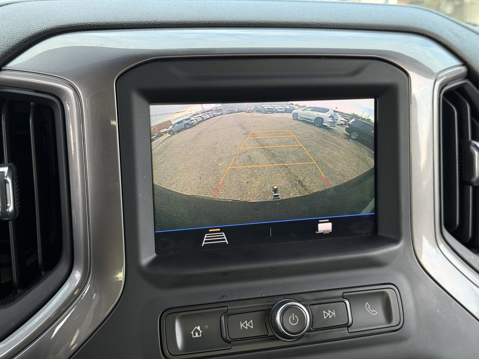 Used 2020 Chevrolet Silverado 1500 Custom Trail Boss w/ Custom Convenience Package image 27