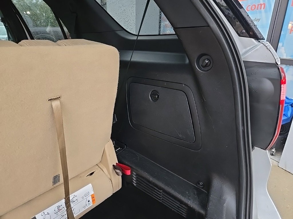 Used 2017 Ford Explorer XLT image 92