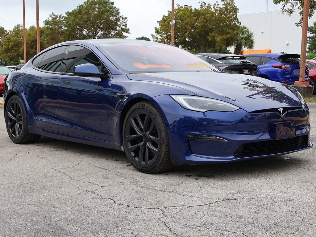 Used 2022 Tesla Model S image 2