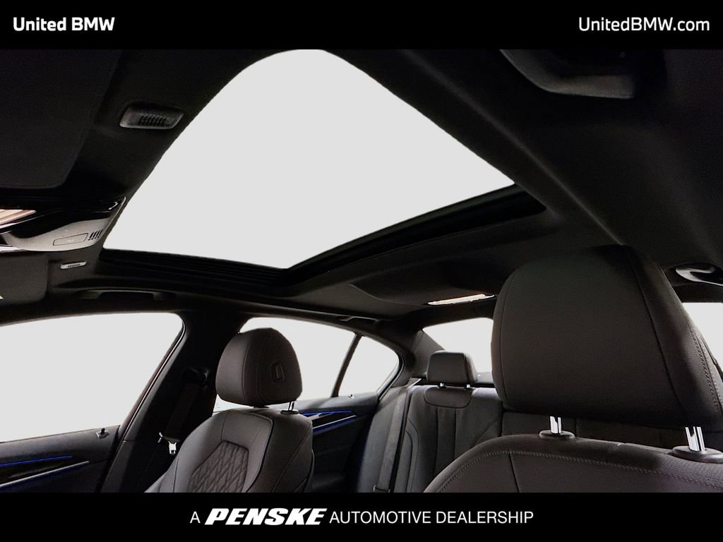 Used 2023 BMW 530i w/ Convenience Package RWD image 12