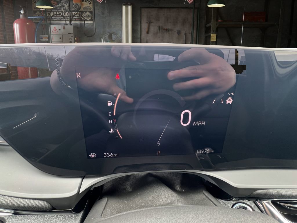 Certified 2025 Buick Envista Sport Touring image 20