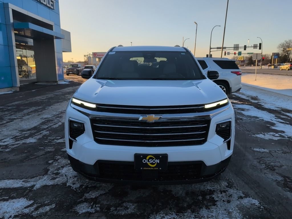 Used 2026 Chevrolet Traverse LT image 8