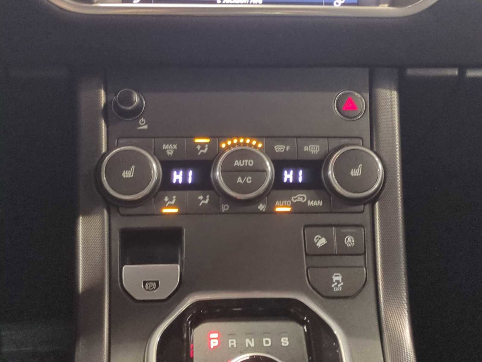 Used 2019 Land Rover Range Rover Evoque SE image 27