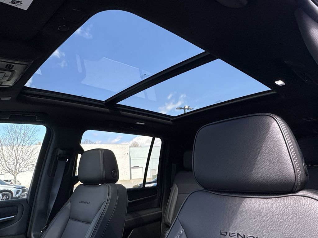 Certified 2021 GMC Yukon XL Denali w/ Advanced Technology Package image 21