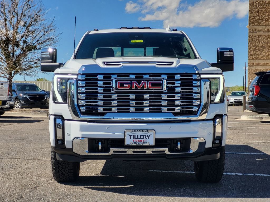 New 2026 GMC Sierra 2500 Denali w/ Denali Reserve Package image 3