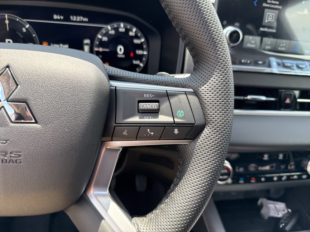 New 2025 Mitsubishi Outlander SEL image 35