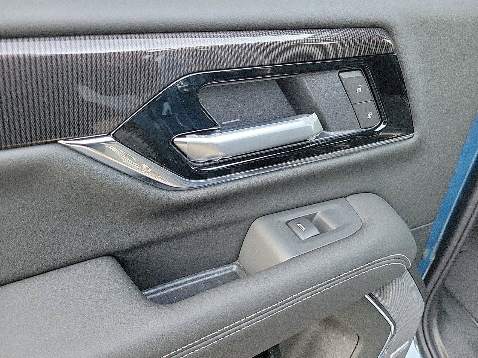 New 2026 GMC Yukon Elevation image 15